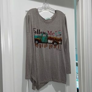 Woman’s southern grace long sleeve top size M/L pumpkin patch design